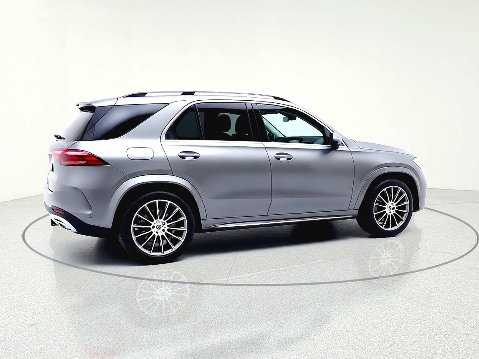 Certified Used 2025 Selenite Grey Metallic Mercedes-Benz GLE 350 4MATIC® SUV image 14