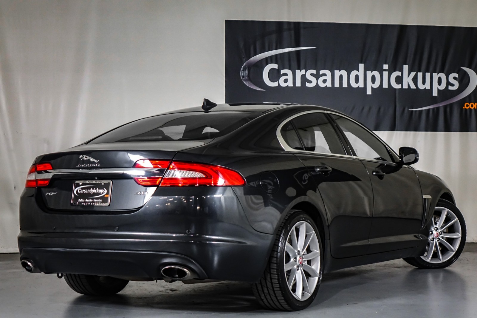 2015 Jaguar XF V6 Sport 8