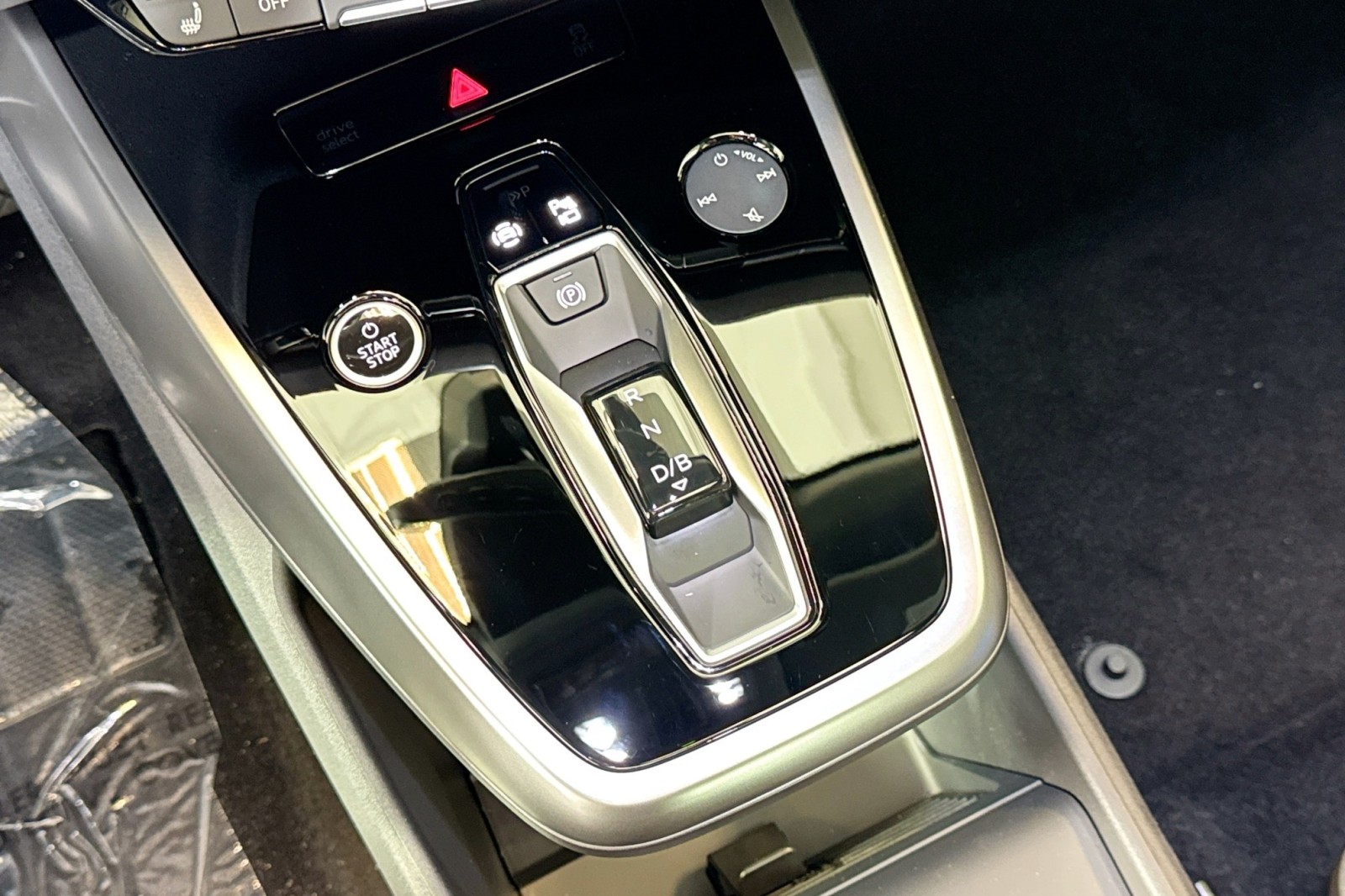 New 2026 Glacier White Metallic Audi Premium 55 quattro image 14