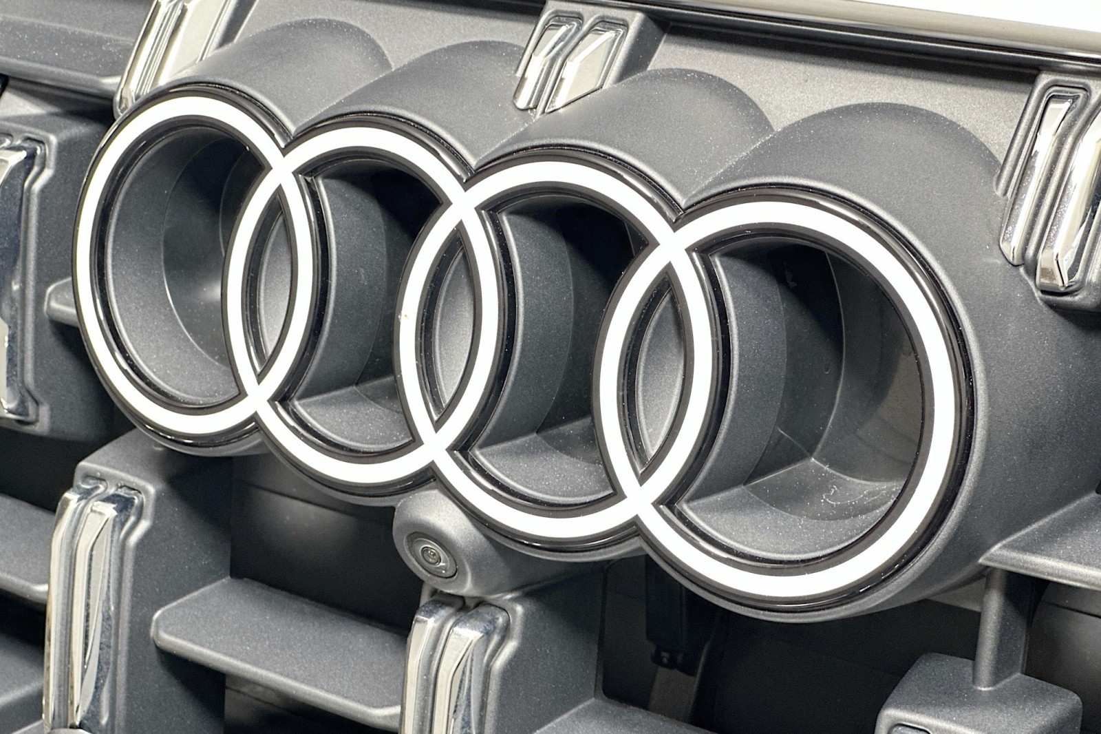 Used 2025 Samurai Gray Metallic Audi Premium image 14