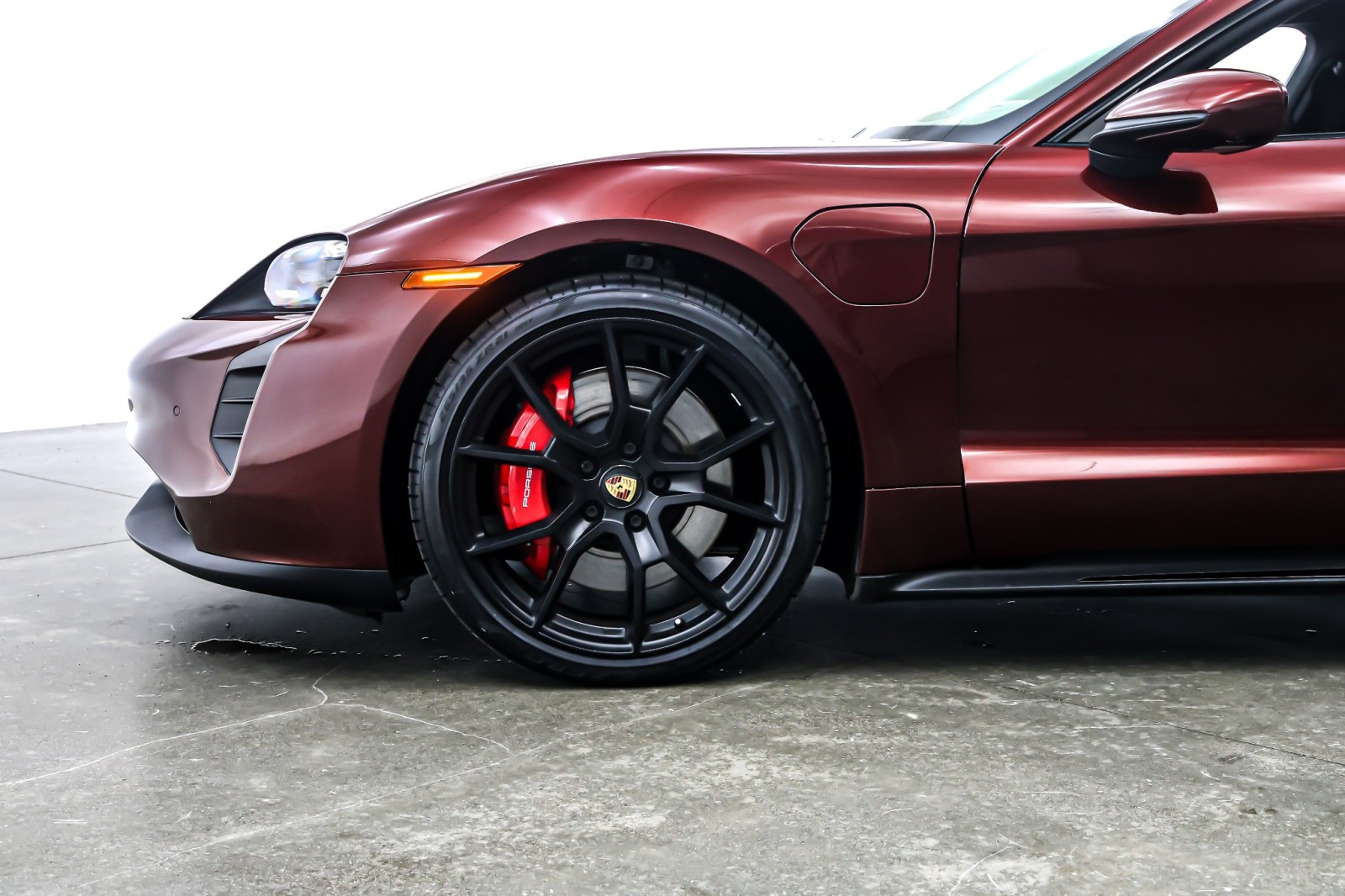 Used 2023 Cherry Metallic Porsche GTS Sport Turismo AWD image 9