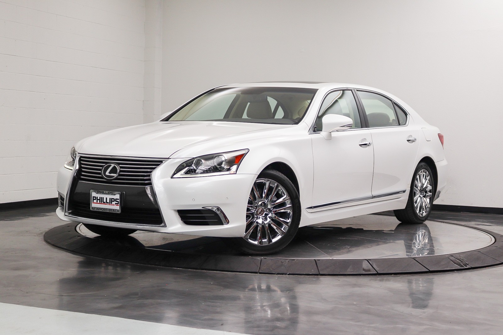 Starfire Pearl 2014 Lexus LS Sedan Rear-Wheel Drive Automatic