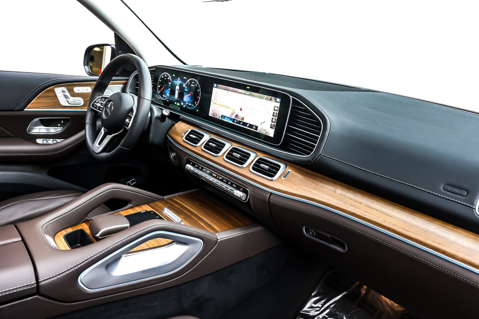 Certified Used 2023 Black Mercedes-Benz GLE 450 4MATIC® SUV image 21