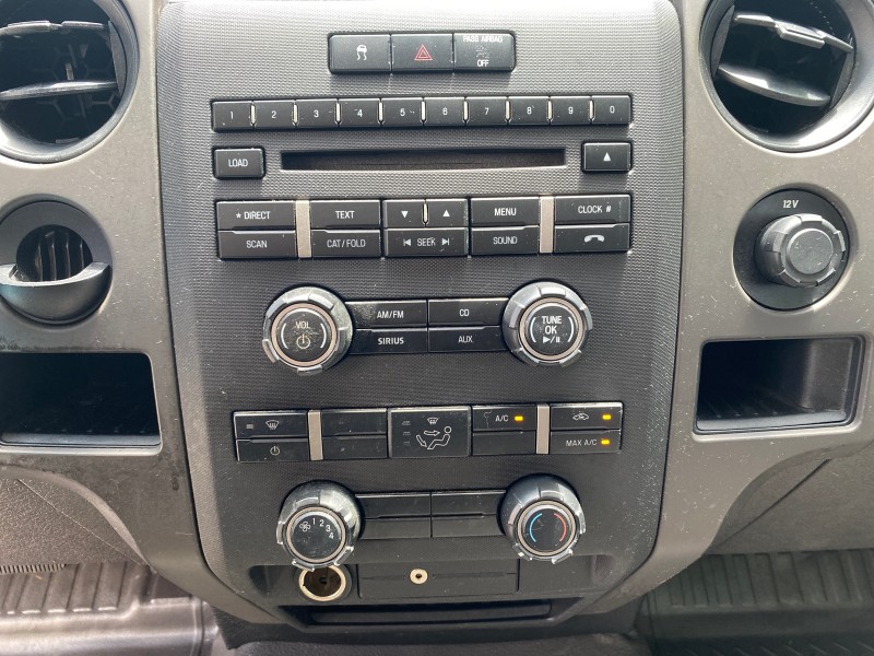 2010 Ford F-150 4 DR CREW XL LOW MILES 34,625 in , 