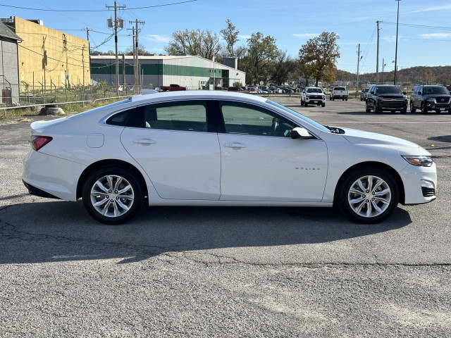 2022 Chevrolet Malibu LT 2