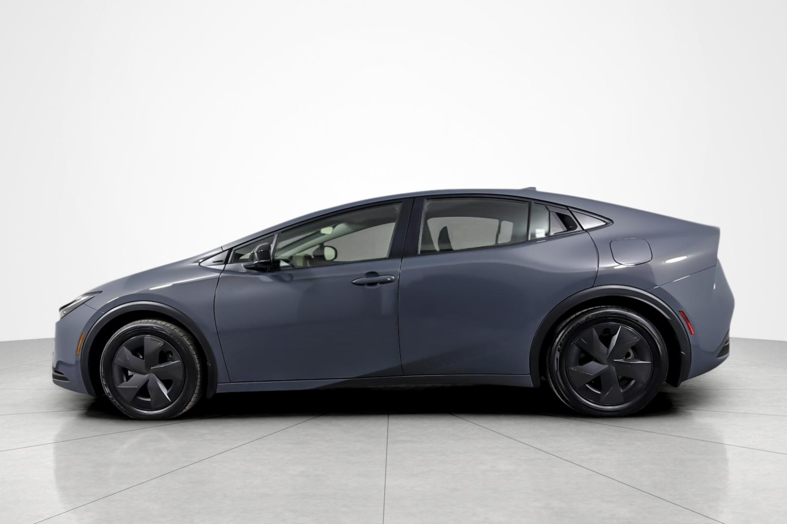 Used 2026 GUARDIAN GRAY Toyota Nightshade (Natl) image 2