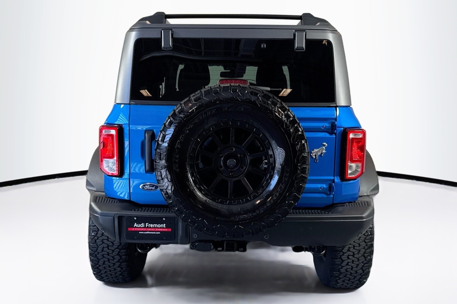 Used 2021 Velocity Blue Metallic Ford Black Diamond image 6