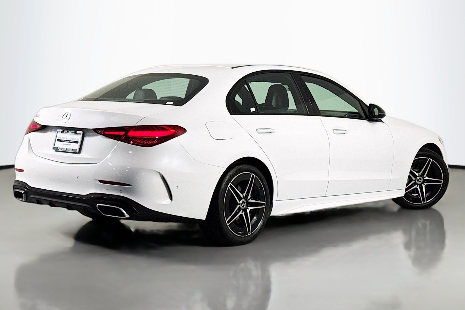 Used 2022 MANUFAKTUR Moonlight White Metallic Mercedes-Benz C 300 image 11
