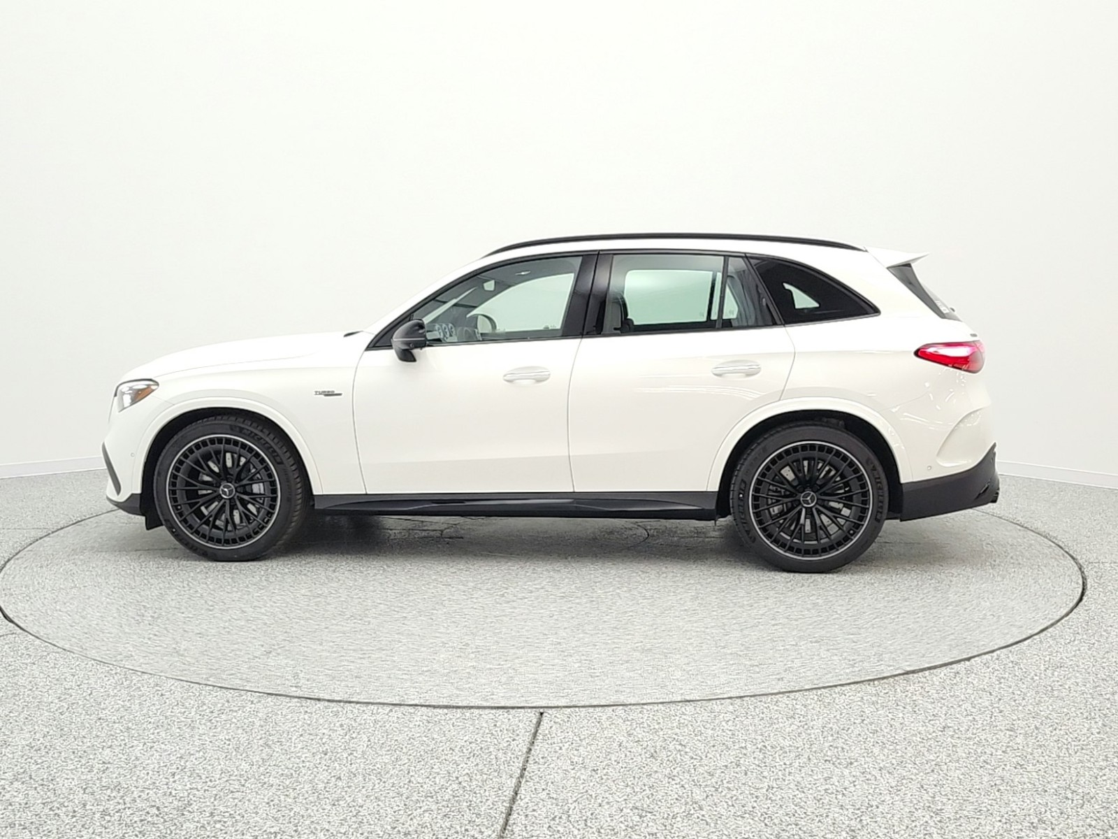 New 2026 Polar White Mercedes-Benz AMG® GLC 43 4MATIC SUV image 8