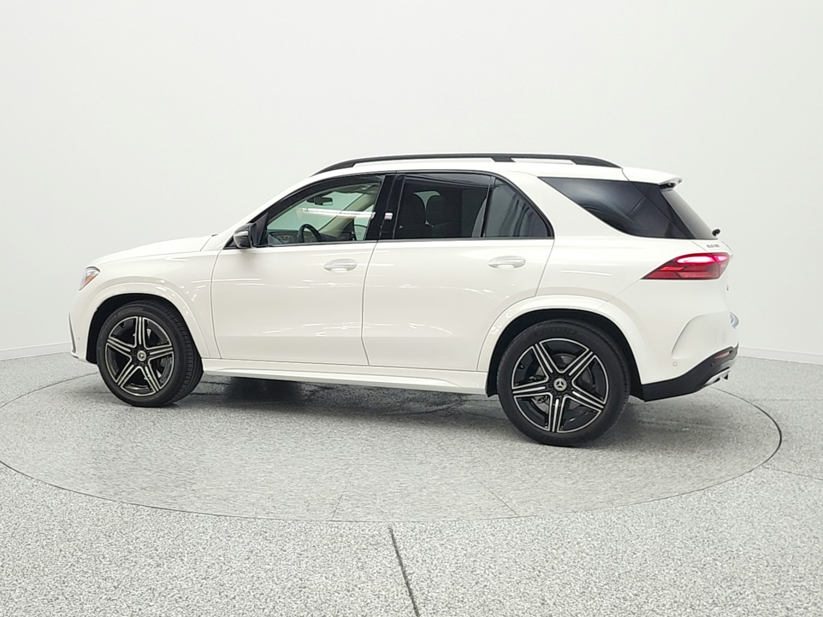 Used 2025 Polar White Mercedes-Benz GLE 350 SUV image 8