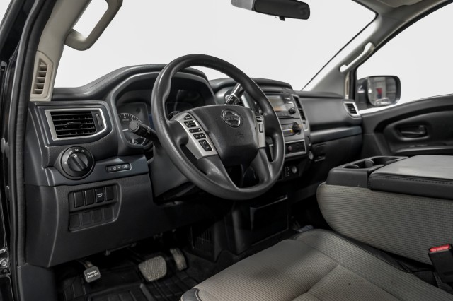 2018 Nissan Titan XD S 14