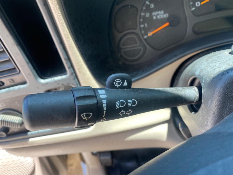 2005 GMC Sierra 1500 LOW MILES 83837 AC NO ACCIDENTS in ,
