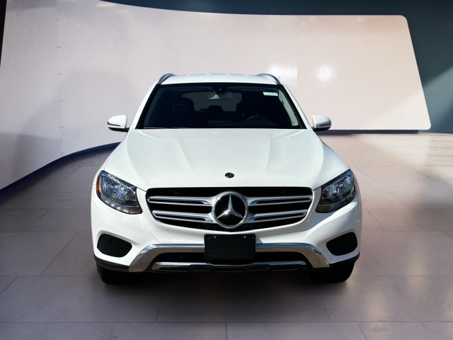 2019 Mercedes-Benz GLC GLC 300 8