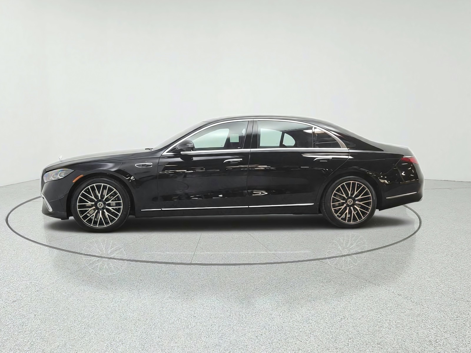 New 2027 Black Mercedes-Benz S 580 4MATIC® Sedan image 8