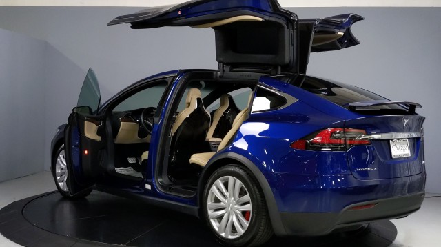 2016 Tesla Model X P90D 5