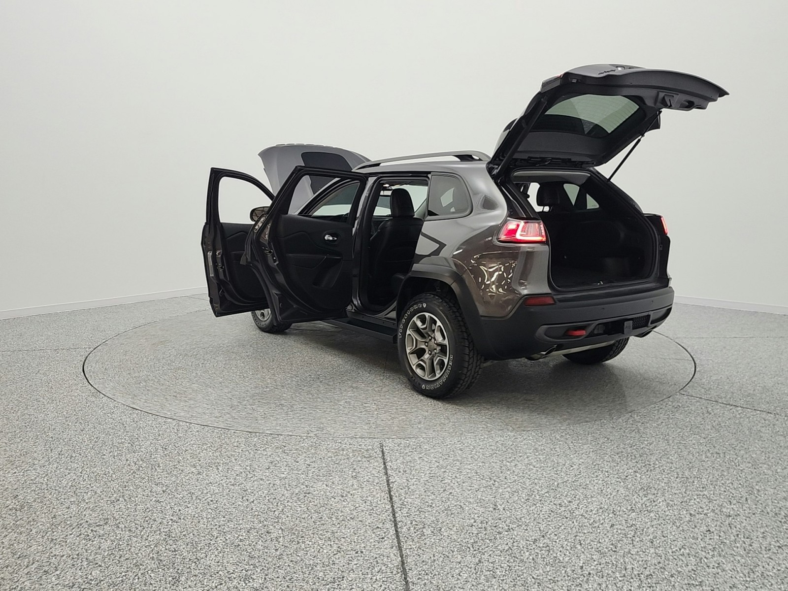 Used 2020 Granite Crystal Metallic Clearcoat Jeep Trailhawk Elite 4x4 image 12