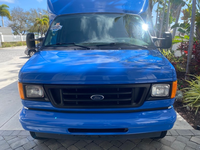 2006 Ford Econoline Commercial Cutaway LOW MILES 27,641 1 OWNER in , 