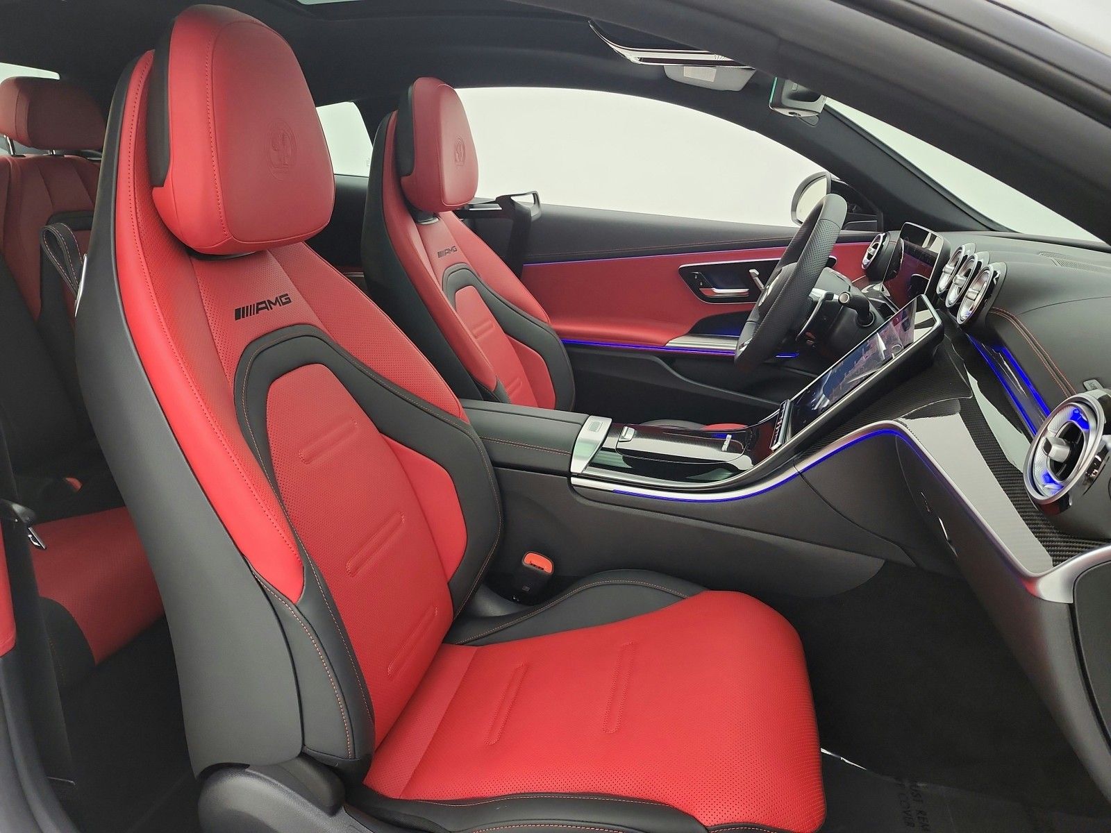 New 2026 MANUFAKTUR Moonlight White Metallic Mercedes-Benz AMG® CLE 53 4MATIC+ Coupe image 15