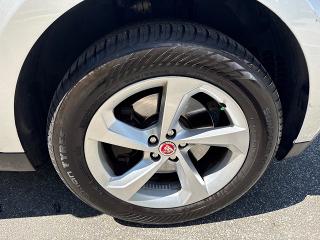 JaguarF-PACE9
