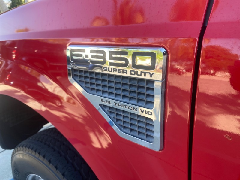 2008 Ford Super Duty F-350 DRW XL LOW MILES 43,076 4WD in ,