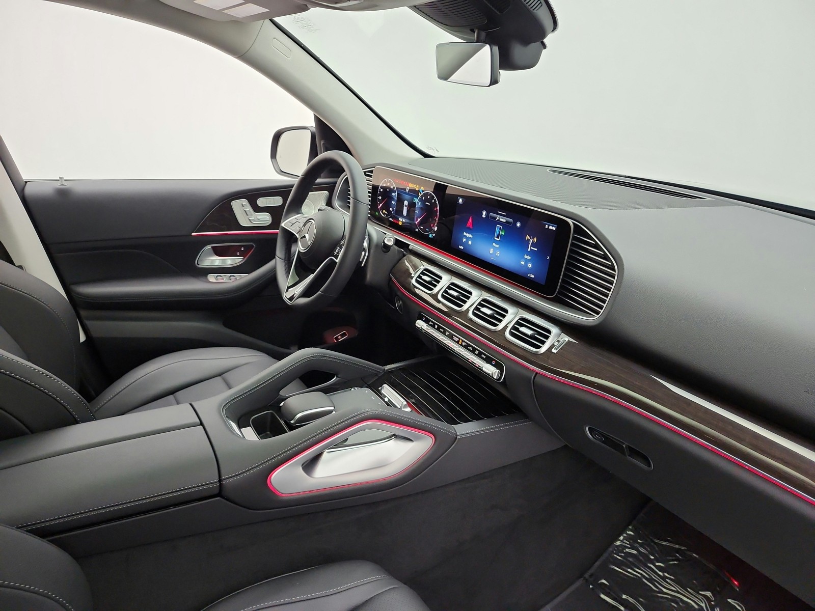 New 2026 Black Mercedes-Benz GLE 450 4MATIC® SUV image 15