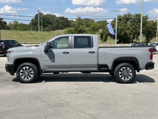 2025 Chevrolet Silverado 2500HD Custom 5