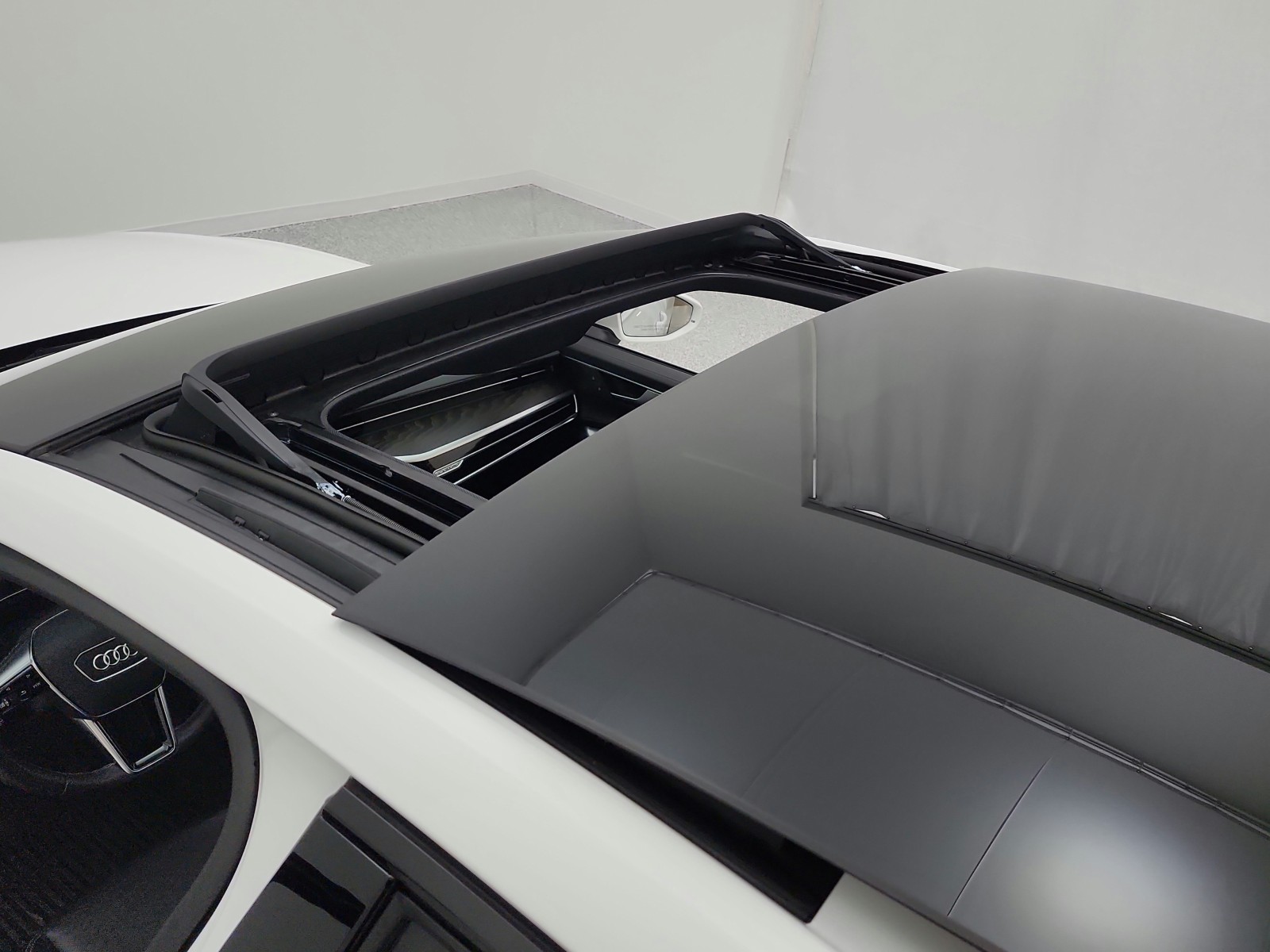 Used 2023 Ibis White Audi Premium Plus 45 TFSI quattro image 11