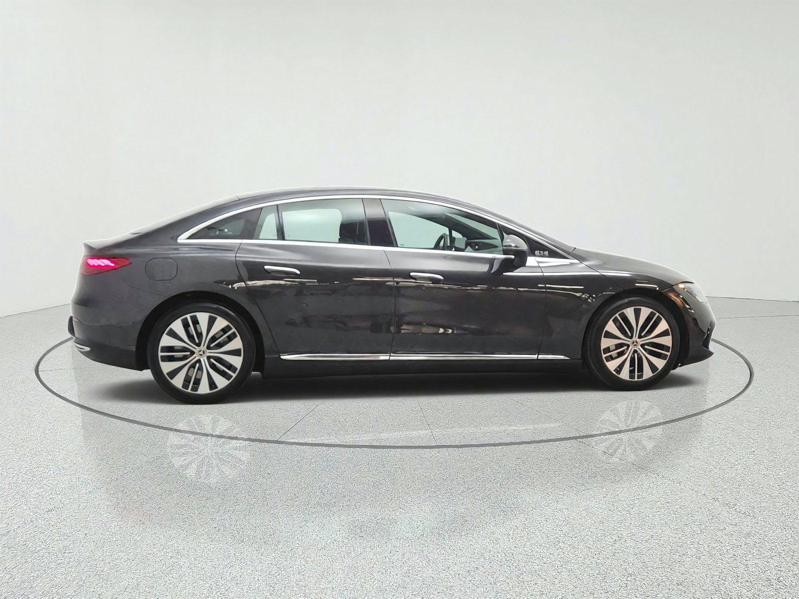 Certified Used 2024 Graphite Grey Metallic Mercedes-Benz EQE 350 4MATIC® Sedan image 4