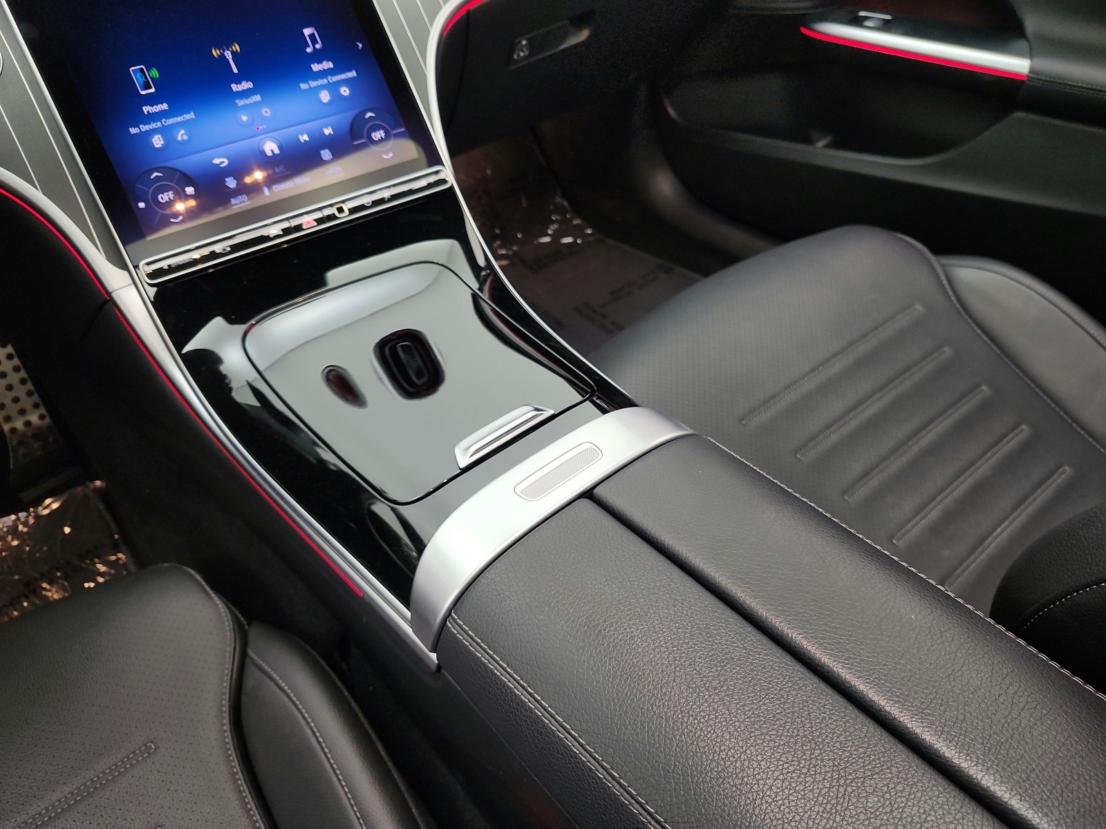 Used 2023 Graphite Grey Metallic Mercedes-Benz C 300 Sedan image 29