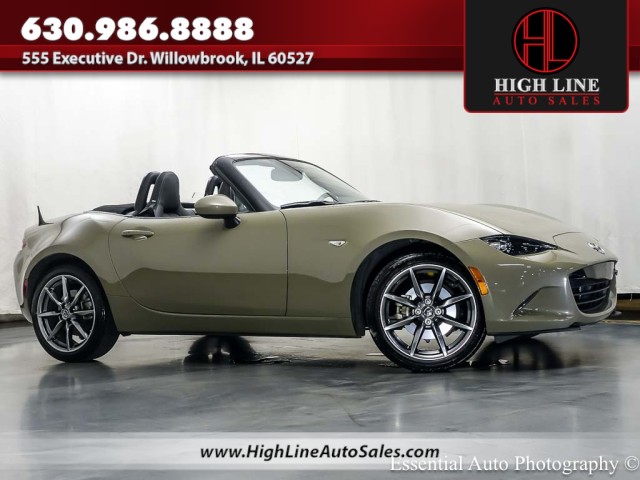 Zircon Sand 2023 Mazda MX-5 Miata Convertible Rear-Wheel Drive Manual