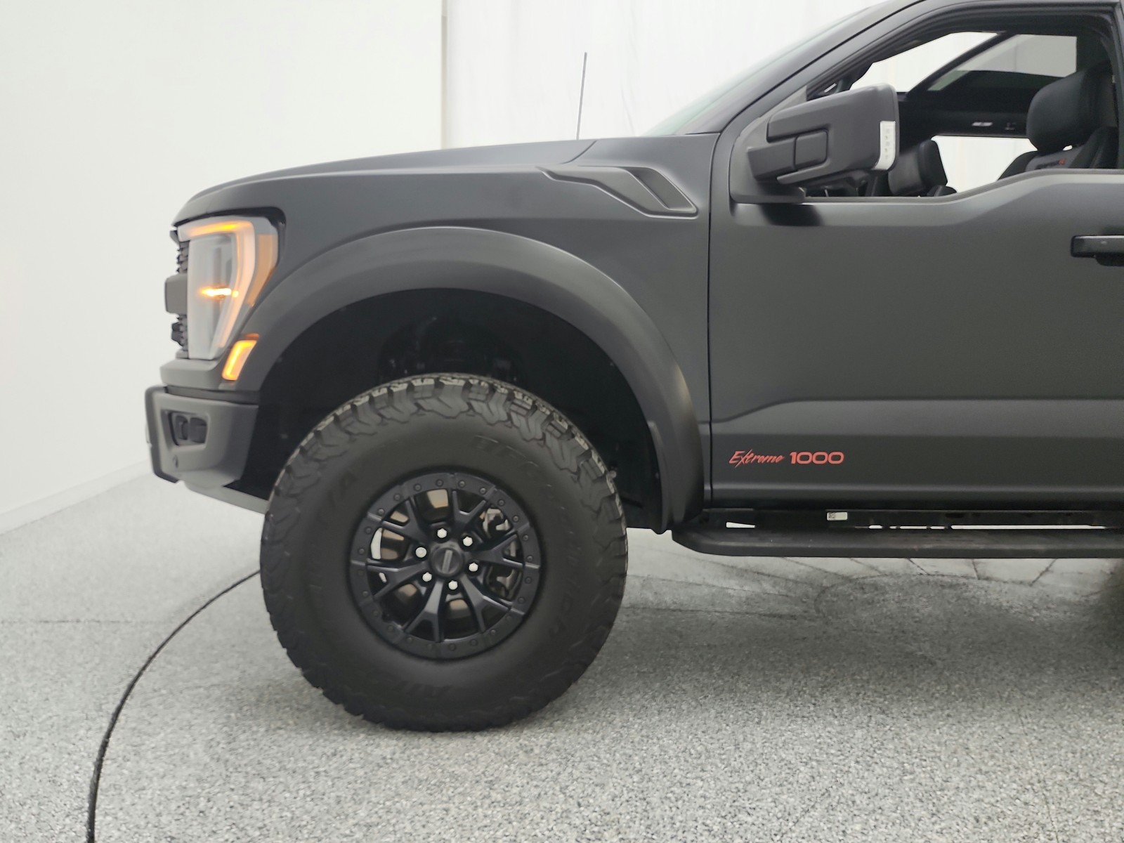 Used 2023 Agate Black Metallic Ford Raptor 4WD SuperCrew 5.5