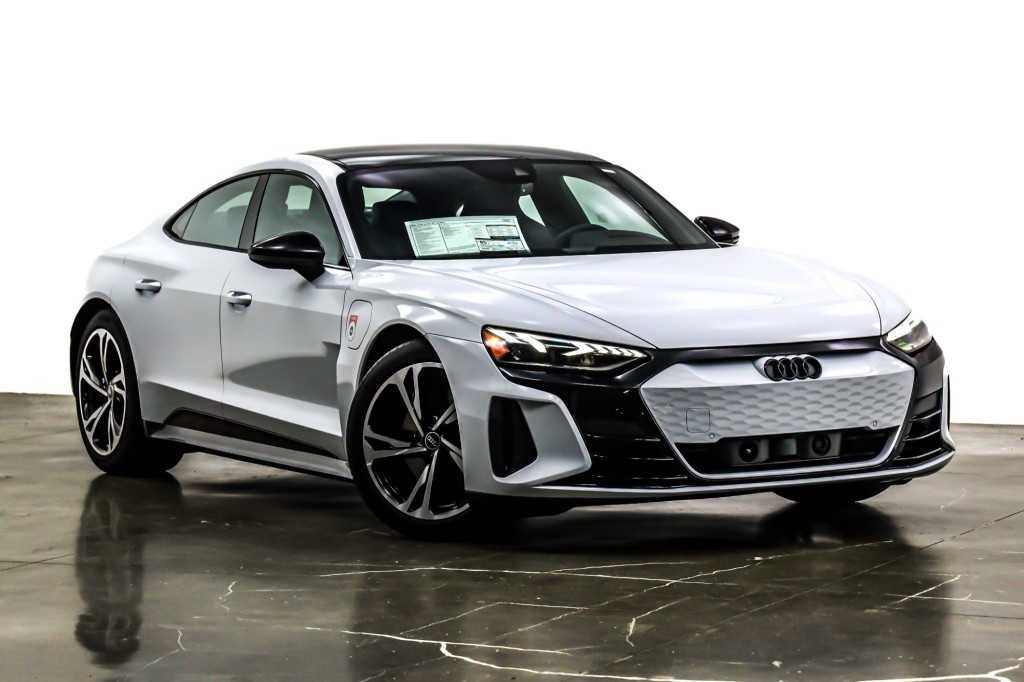 New 2024 Audi etron GT Premium Plus quattro Sedan in 1275 Bristol St