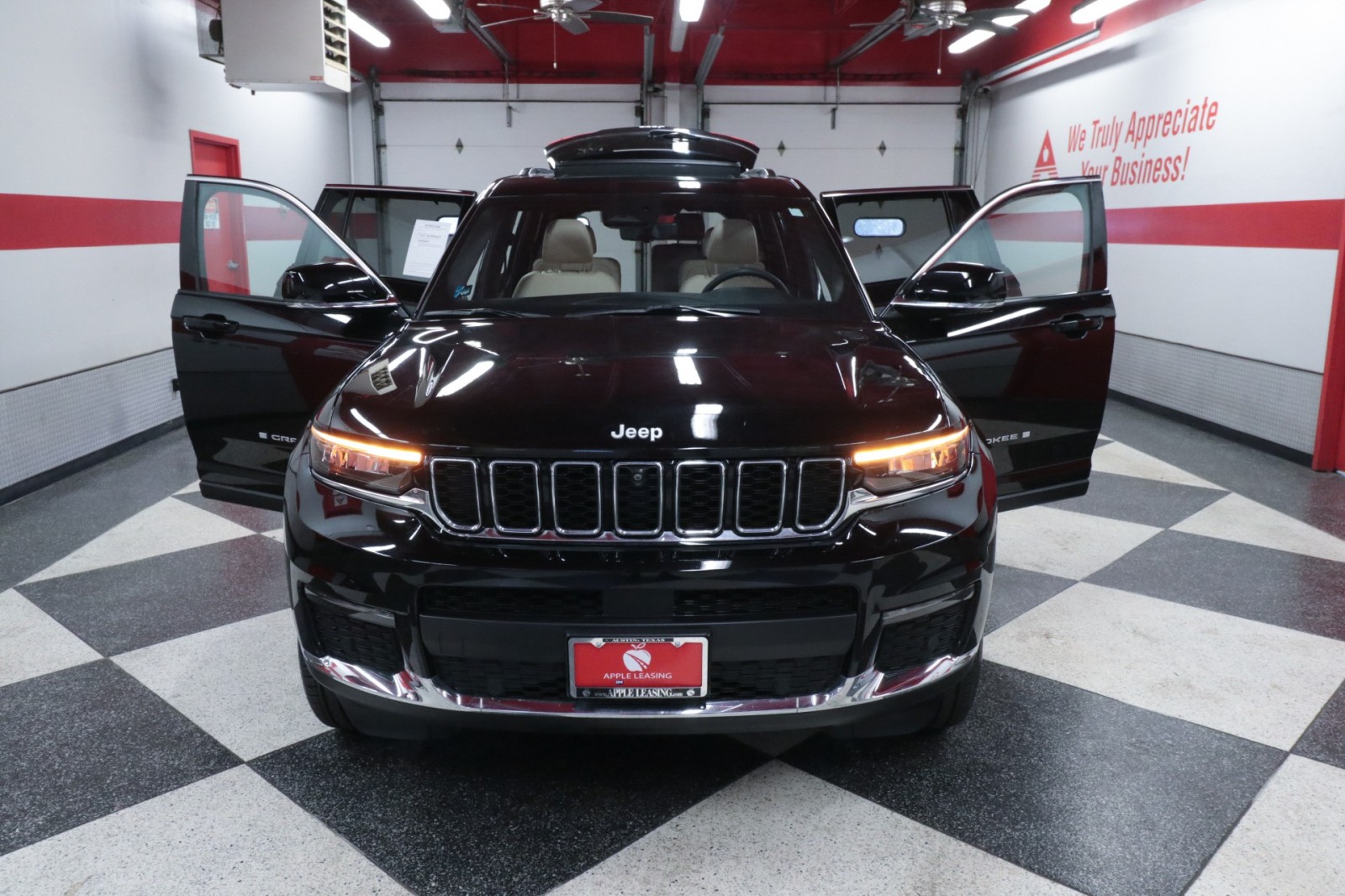 Used Car 2024 Jeep Grand Cherokee L  Limited For Sale Under $35,000 In Austin, Texas