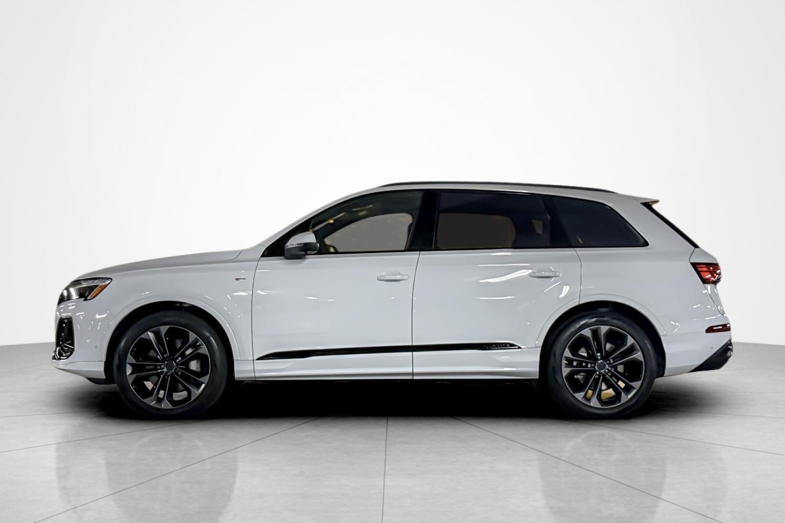 New 2026 Glacier White Metallic Audi S line Premium Plus 55 quattro *Ltd Avail* image 3