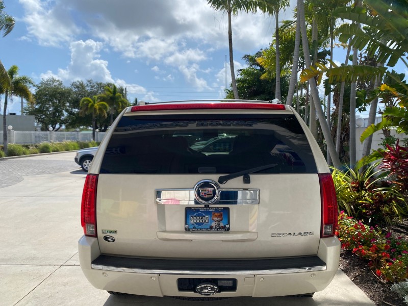 2010 Cadillac Escalade SUNROOF NAV Premium LOW MILES 66,933 in ,