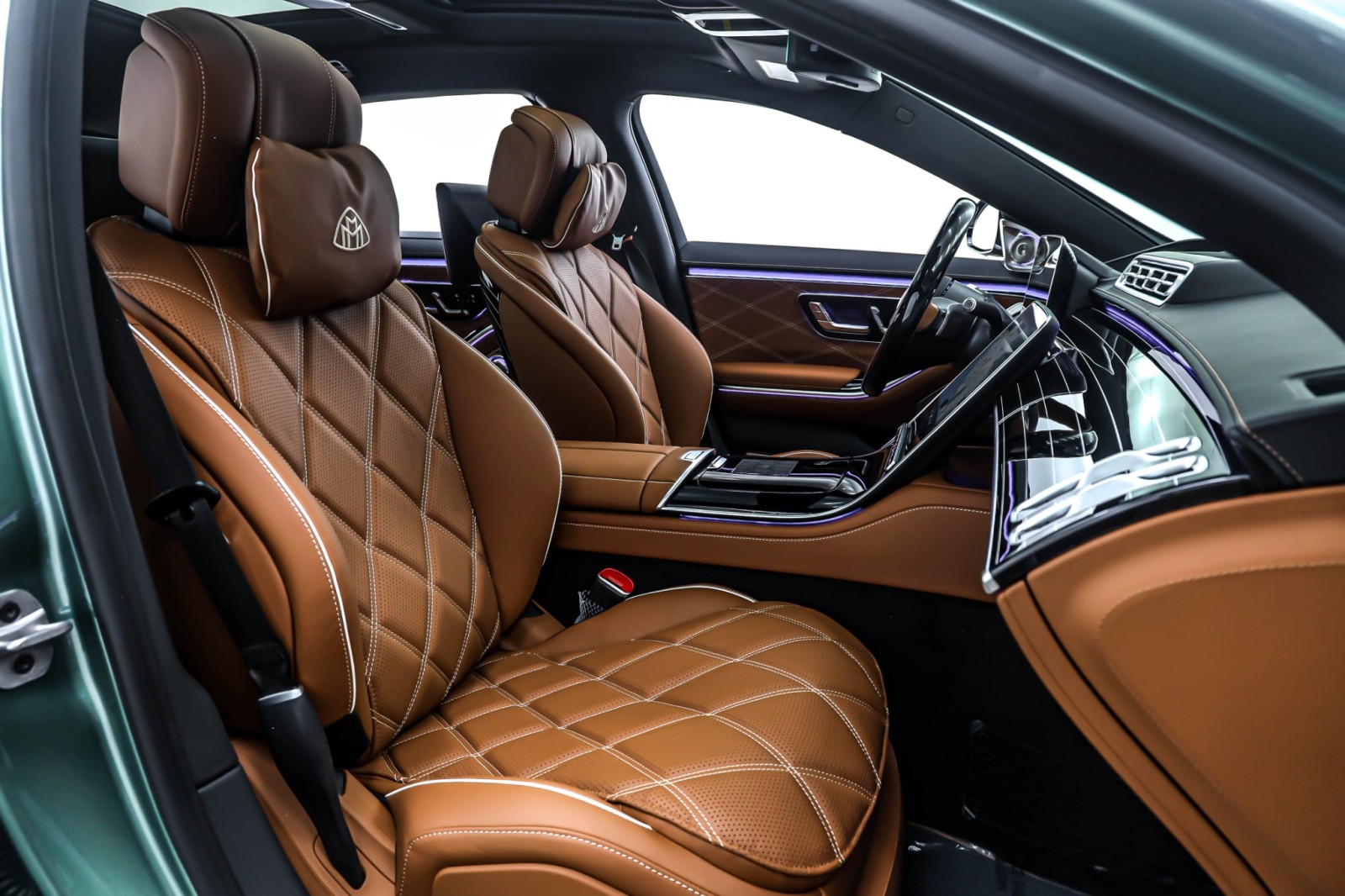 Used 2026 MOONLIGHT WHITE META Mercedes-Benz Maybach S 680 image 7