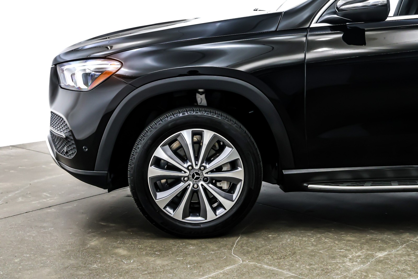 Certified Used 2023 Black Mercedes-Benz GLE 350 SUV image 12