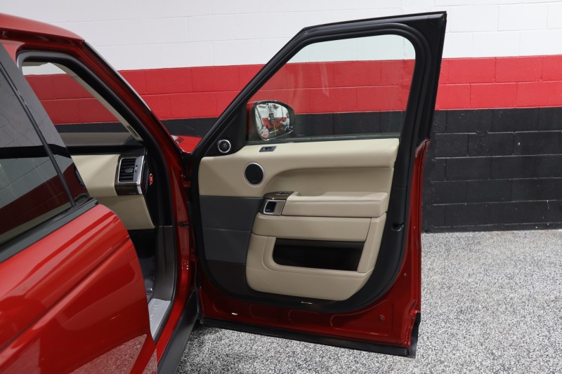 2016 Land Rover Range Rover Sport V8 Supercharged 4dr Suv in ,