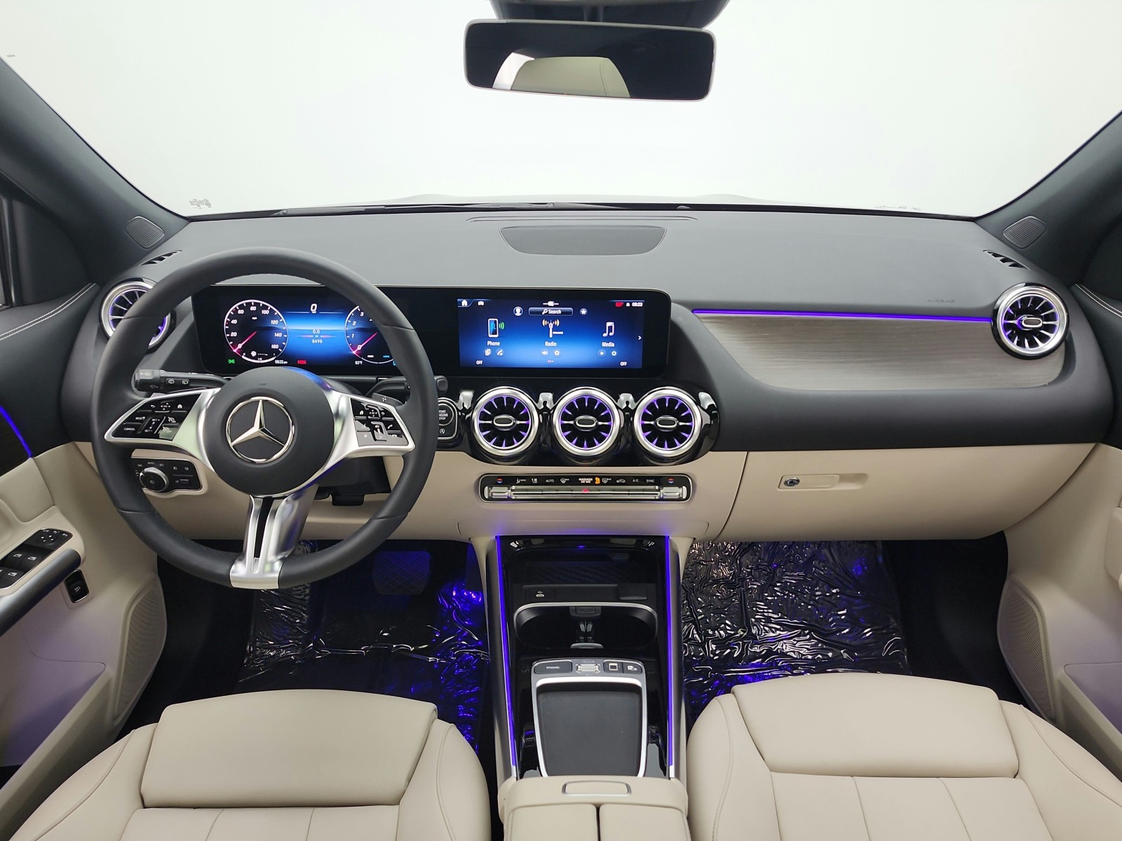 Certified Used 2025 Night Black Mercedes-Benz GLA 250 SUV image 11