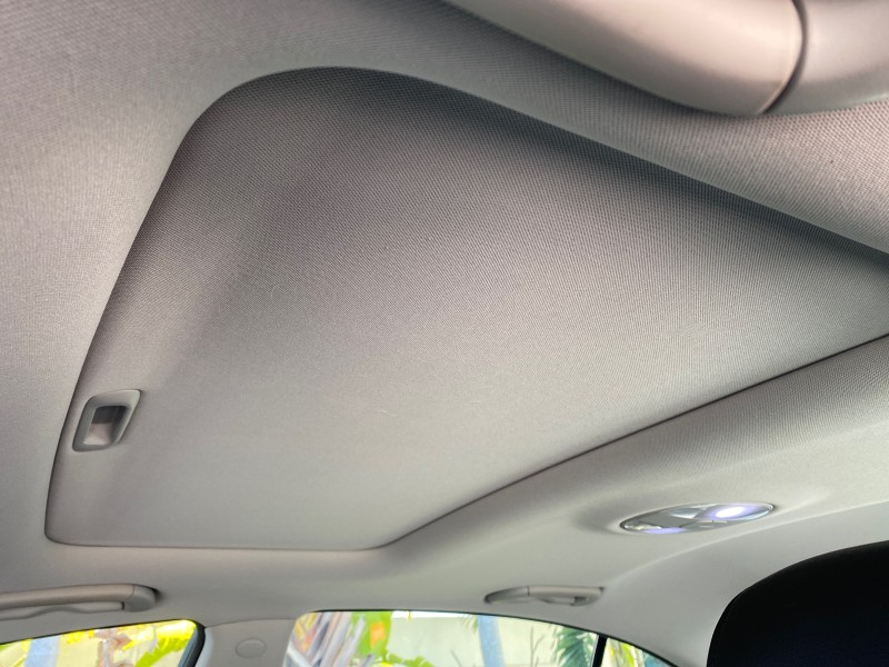 2012 Hyundai Genesis 3.8L SUNROOF PREM PKG in , 