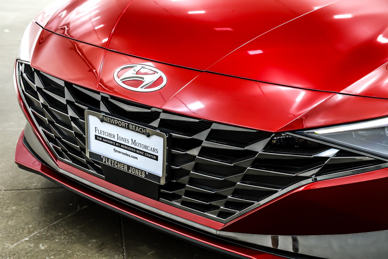Used 2023 Ultimate Red Hyundai Limited image 13