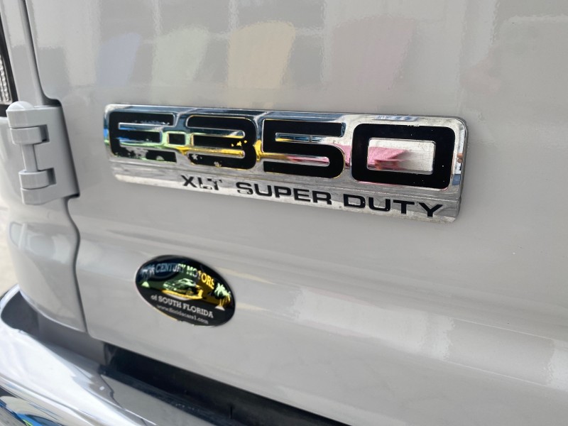 2008 Ford Econoline Wagon XLT 15 PASSENGERS E350 CLEAN in , 