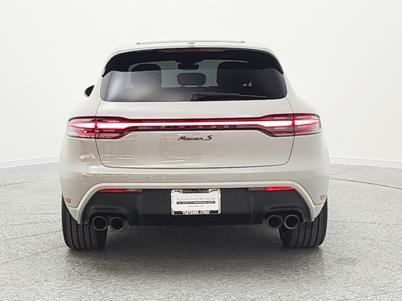 Used 2023 Chalk Porsche S AWD image 6