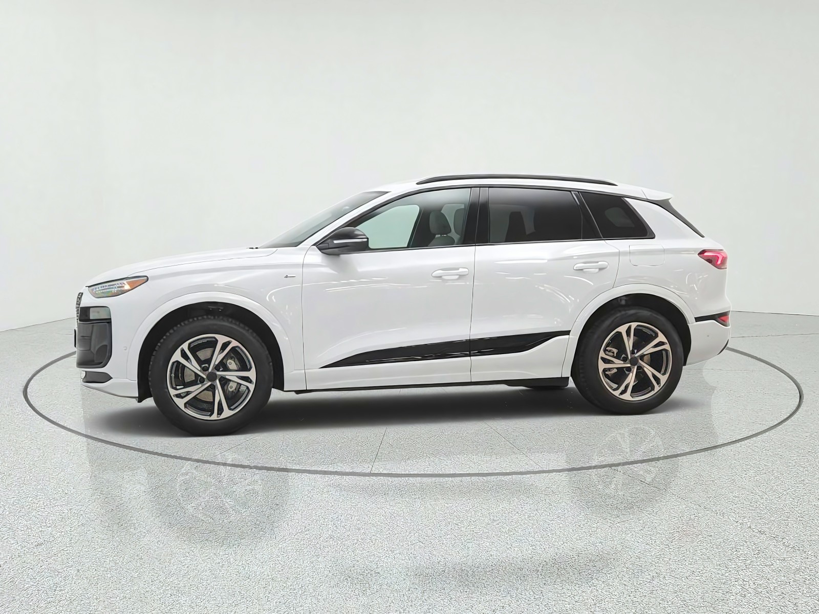 New 2027 Glacier White Metallic Audi Premium Plus quattro image 8