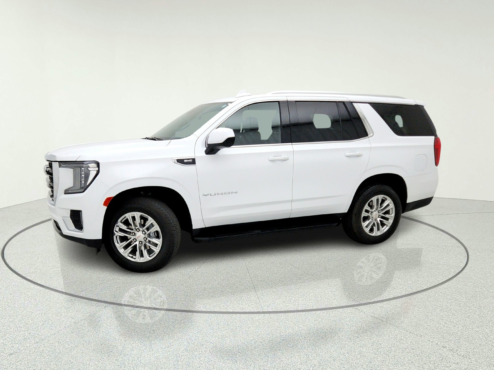 Used 2024 Summit White GMC SLE image 15