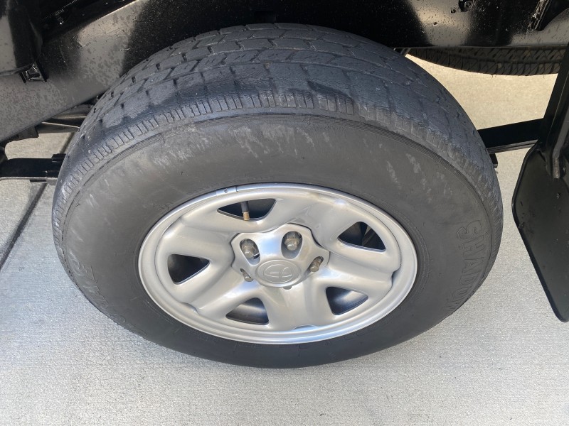 2002 Toyota Tacoma 1 OWNER AUTO AC 4 CYL in , 