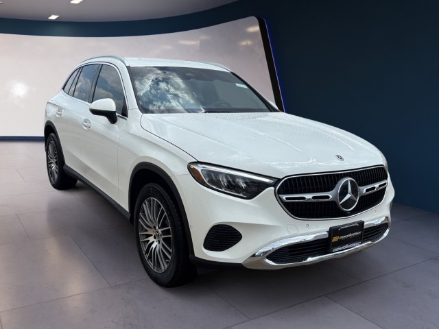 2025 Mercedes-Benz GLC GLC 300 7