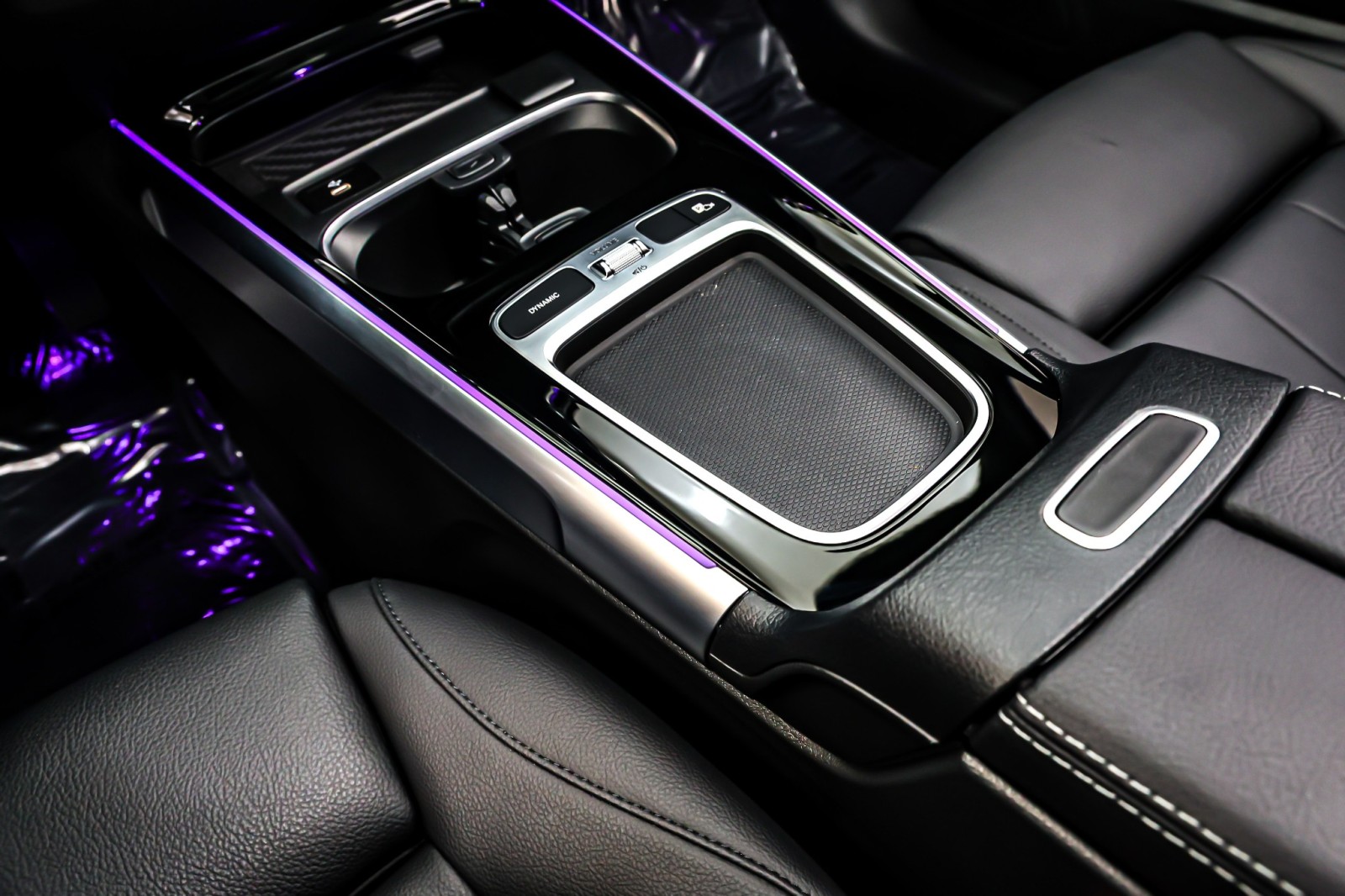 Certified Used 2025 Night Black Mercedes-Benz GLB 250 SUV image 7