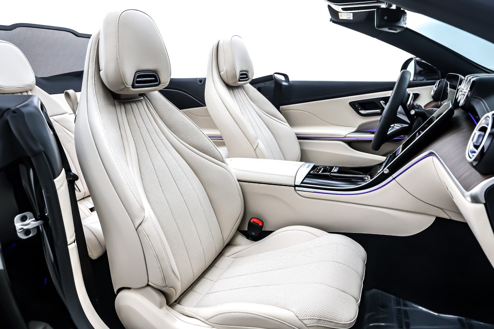 New 2026 Obsidian Black Metallic Mercedes-Benz CLE 450 image 8