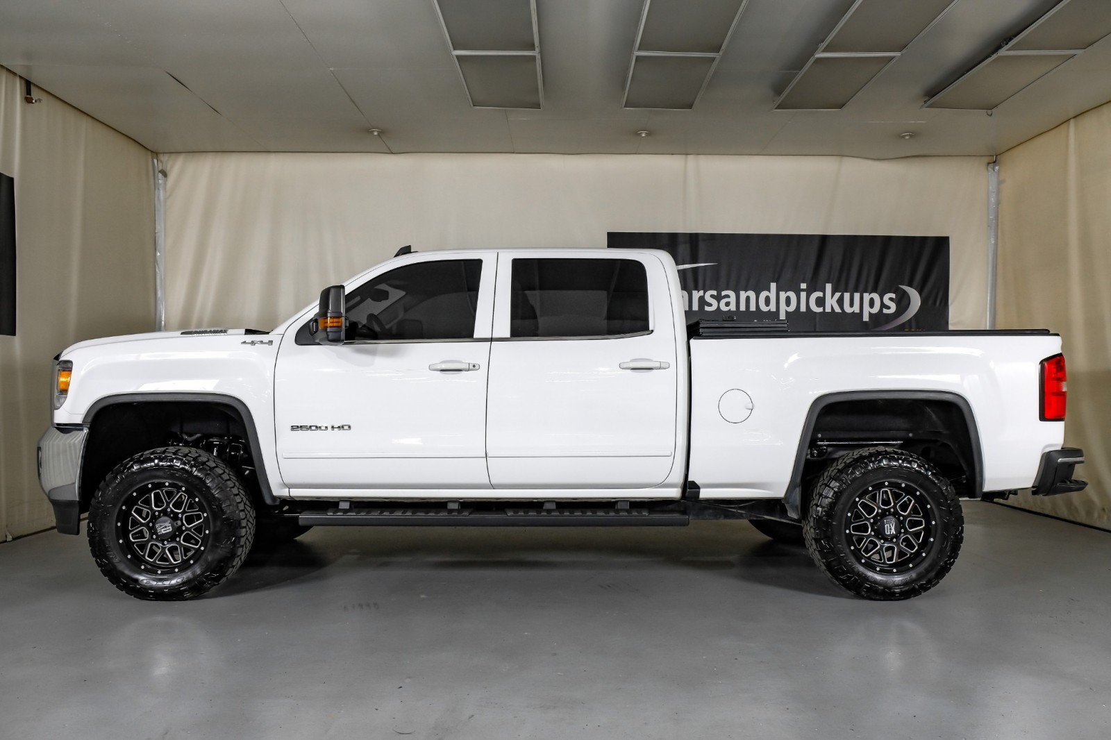 2018 GMC Sierra 2500HD SLE 11